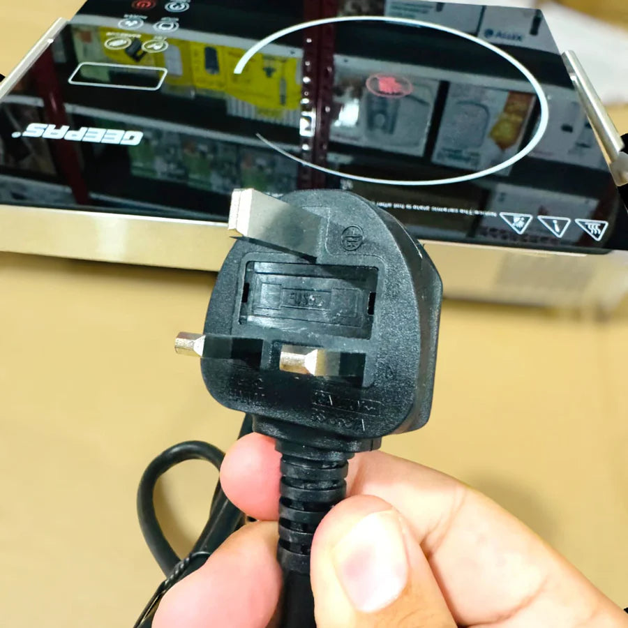 Geepas Digital Infrared Cooker GIC6920 – Fast, Safe & Energy-Efficient | AwamiImport.com