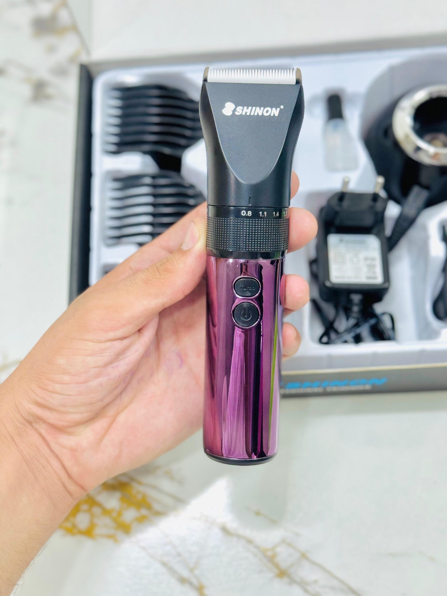 Shinon SH-7627 Hair Trimmer – Lithium Battery, 240 Min Use per Charge | AwamiImport.com