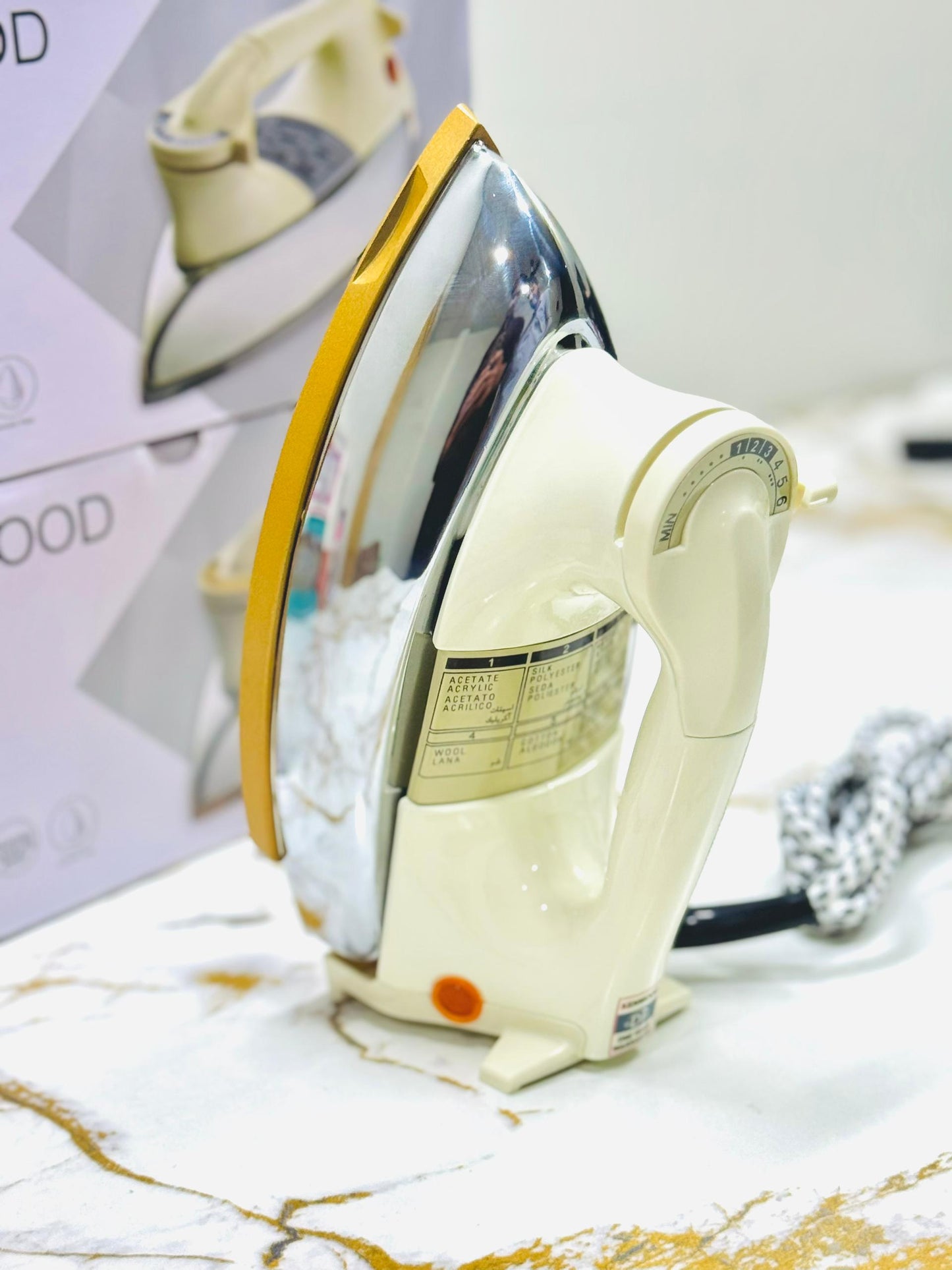 Kenwood Heavy Weight non-stick Dry Iron Gold Sole Plate-1000 W POWER | 1 year warranty