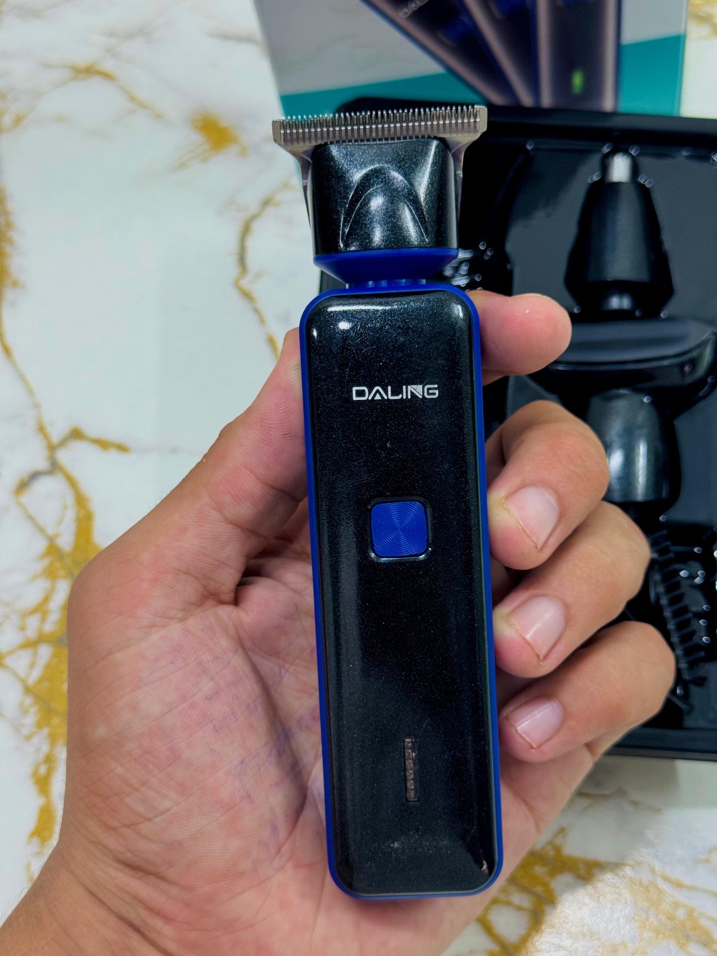 "DALING DL‑9236 3‑in‑1 Rechargeable Grooming Kit – Hair, Beard & Body Trimmer | AwamiImport.com"