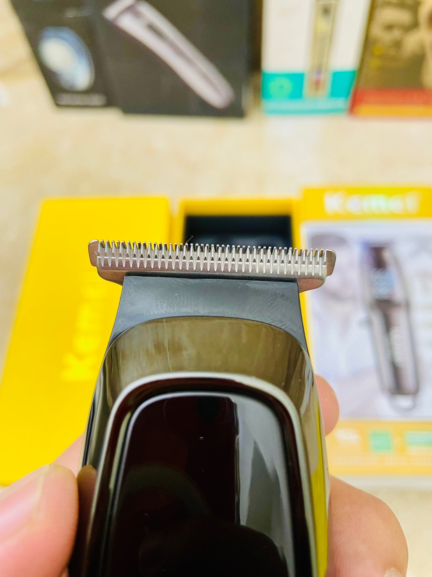 Kemei KM-519A Digital Display Trimmer – Type-C Fast Charging ✂️⚡