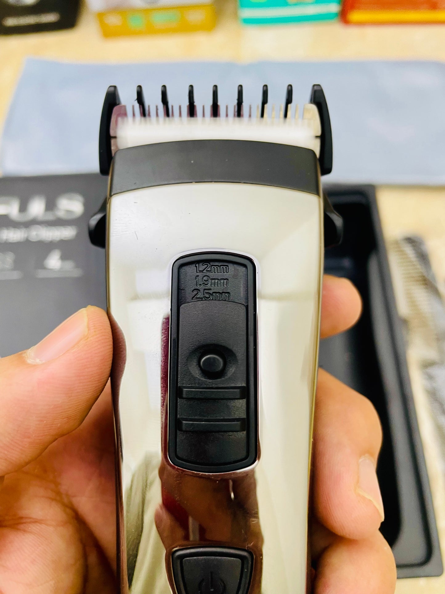 Tofuls G-9928 Digital Trimmer – 0.5–18mm, 180 Min Runtime ✂️⚡