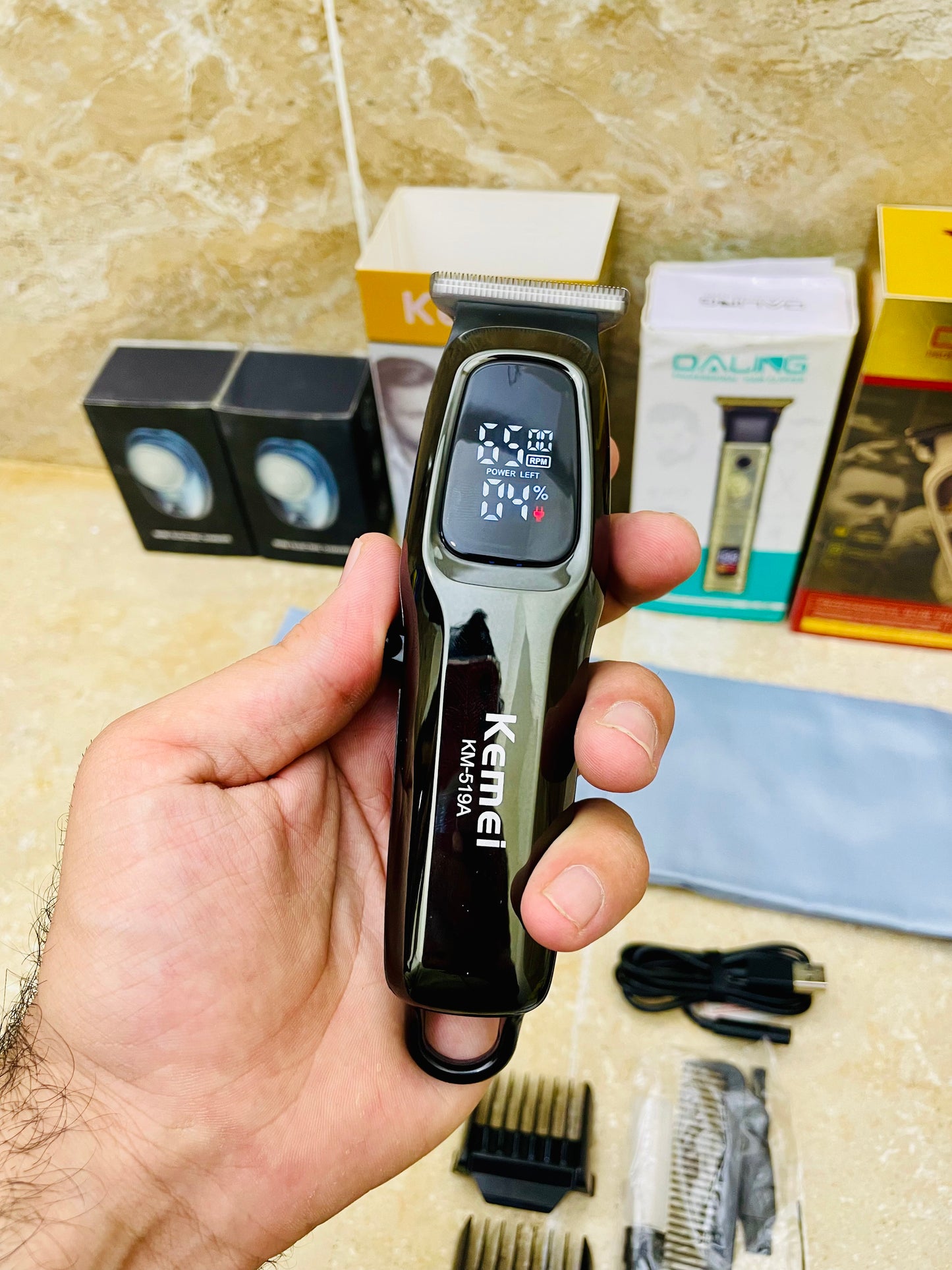 Kemei KM-519A Digital Display Trimmer – Type-C Fast Charging ✂️⚡