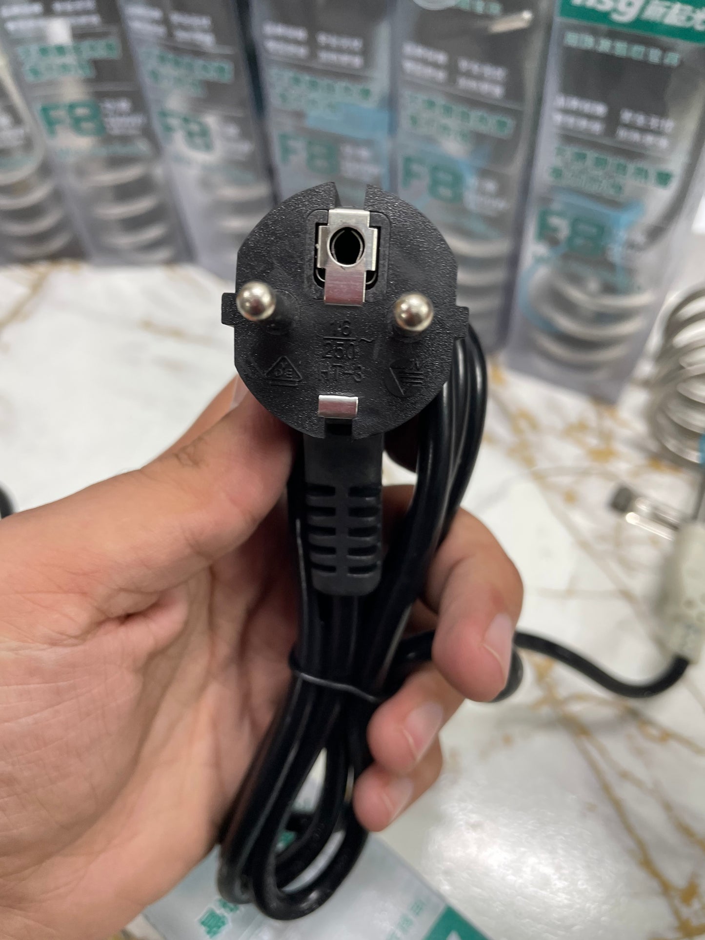 f8 Shock-Proof 2000W Fast Water Heating Rod 🔥⚡