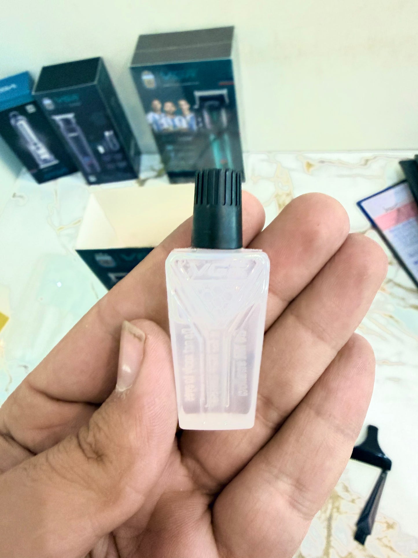 VGR V-071 Digital Display Trimmer – Type-C Charging | AwamiImport.com