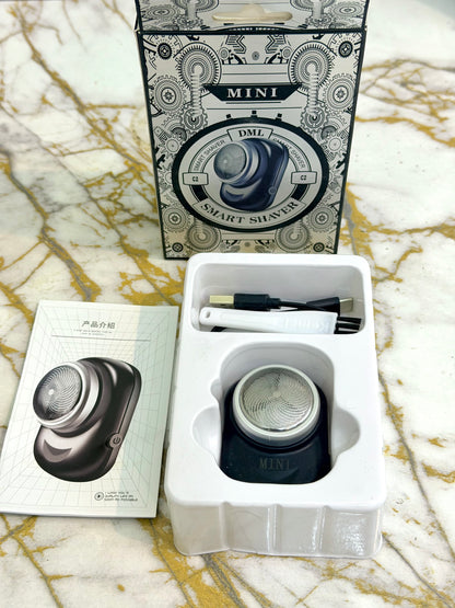 Mini Triple-Blade Rechargeable Shaver with Cleaning Brush – AwamiImport.com