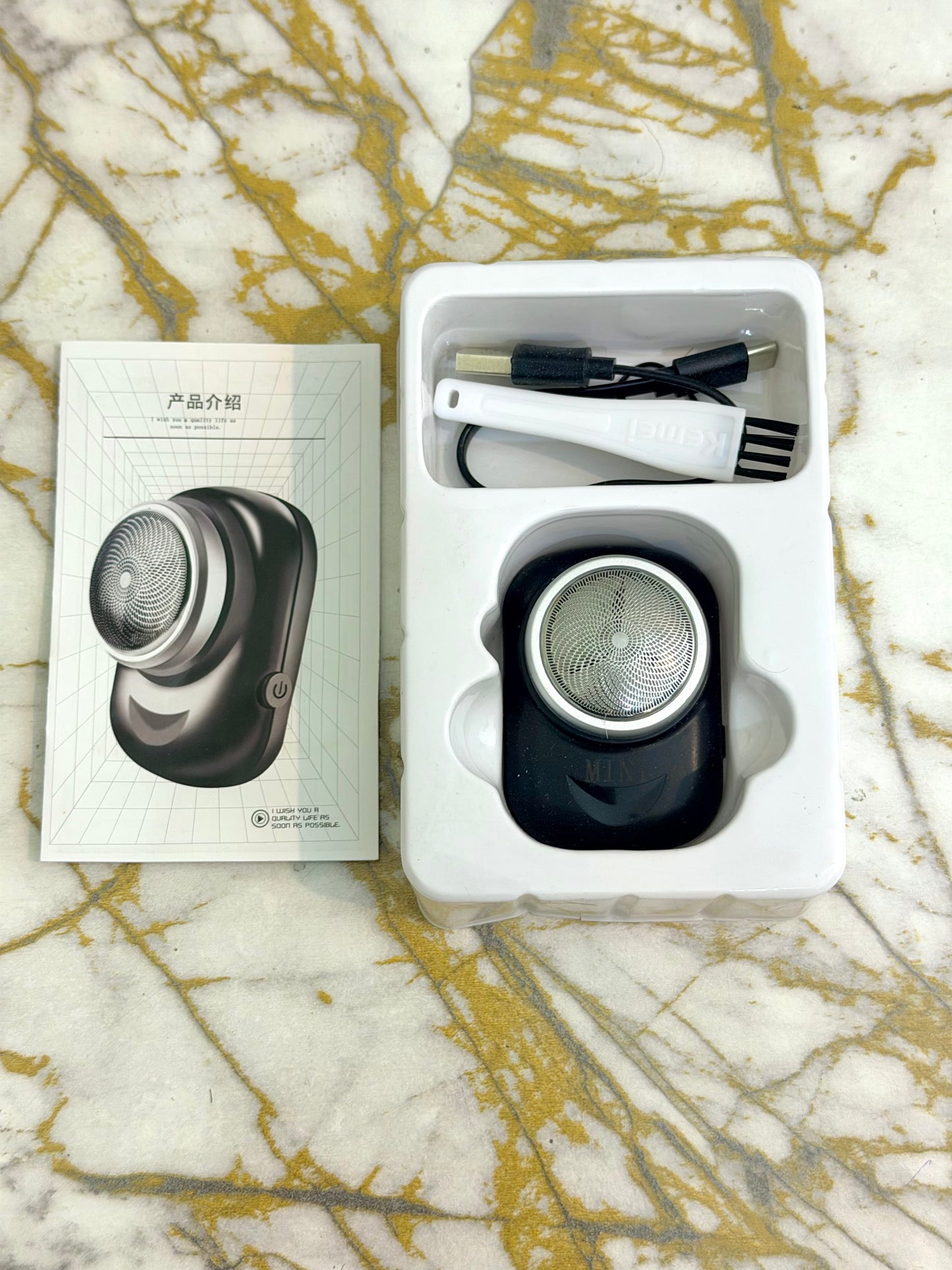 Mini Triple-Blade Rechargeable Shaver with Cleaning Brush – AwamiImport.com