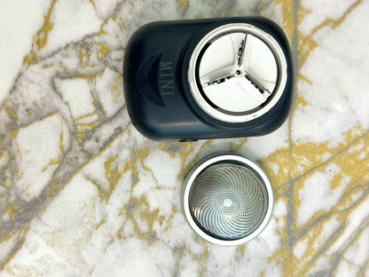 Mini Triple-Blade Rechargeable Shaver with Cleaning Brush – AwamiImport.com
