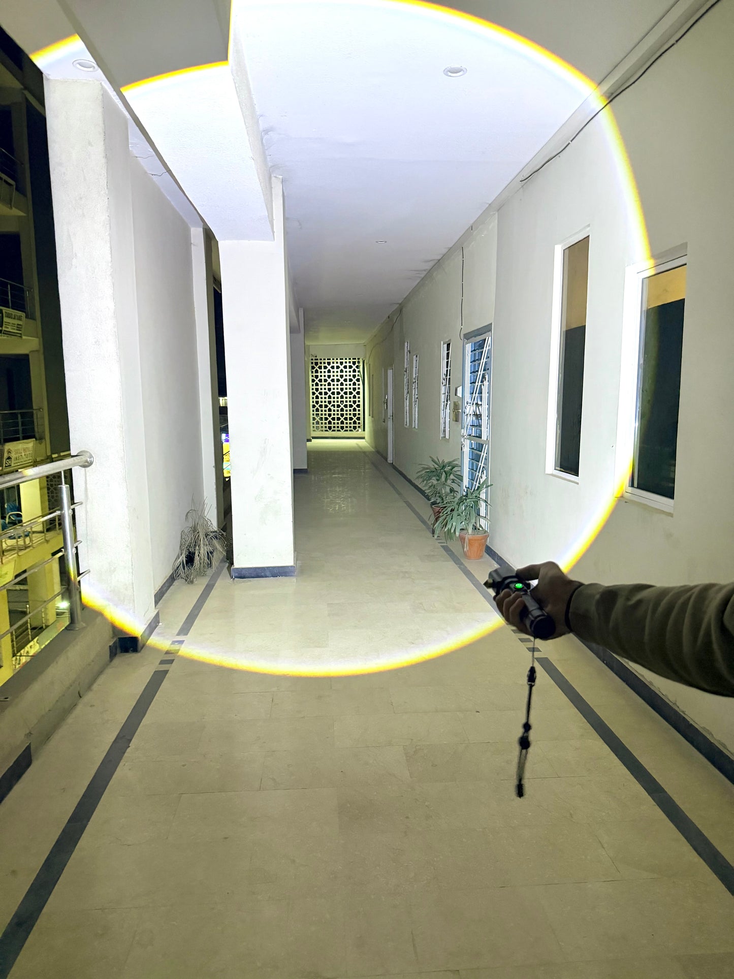 🔦 Ruiling RL-2210 Rechargeable Safety Torch (1KM Range, 8800mAh) – AwamiImport.com