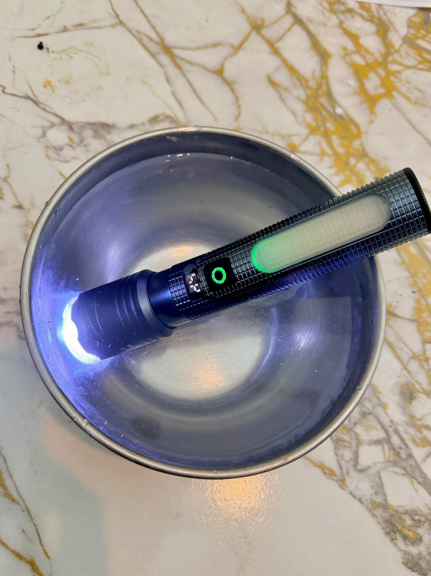 DAT DT-811 Rechargeable Torch – 300–500m Range, Waterproof 🔦⚡