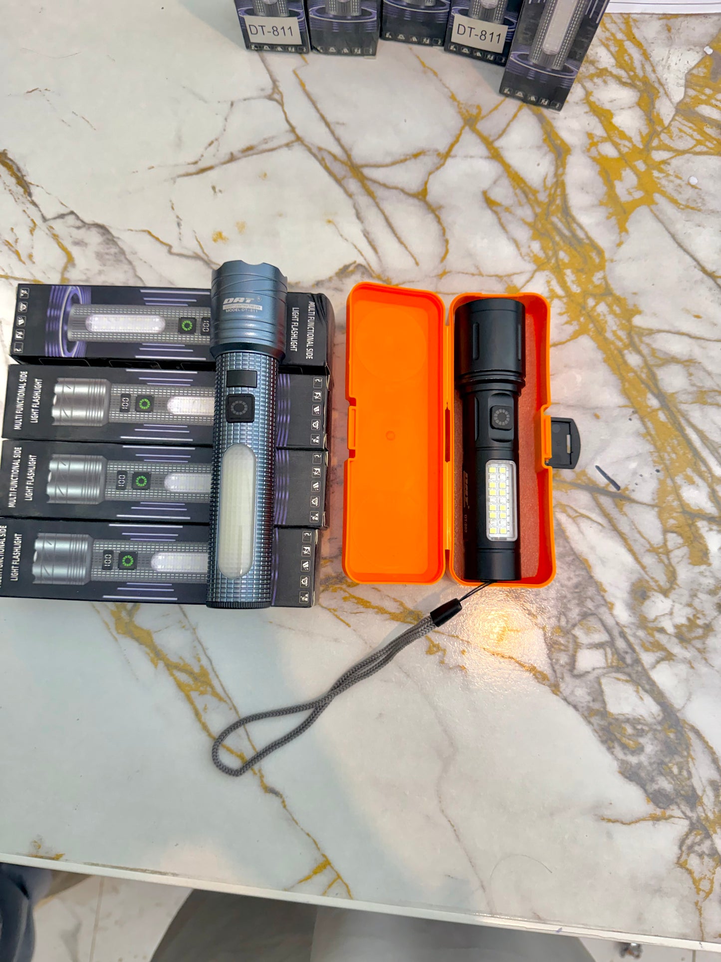 DAT DT-811 Rechargeable Torch – 300–500m Range, Waterproof 🔦⚡