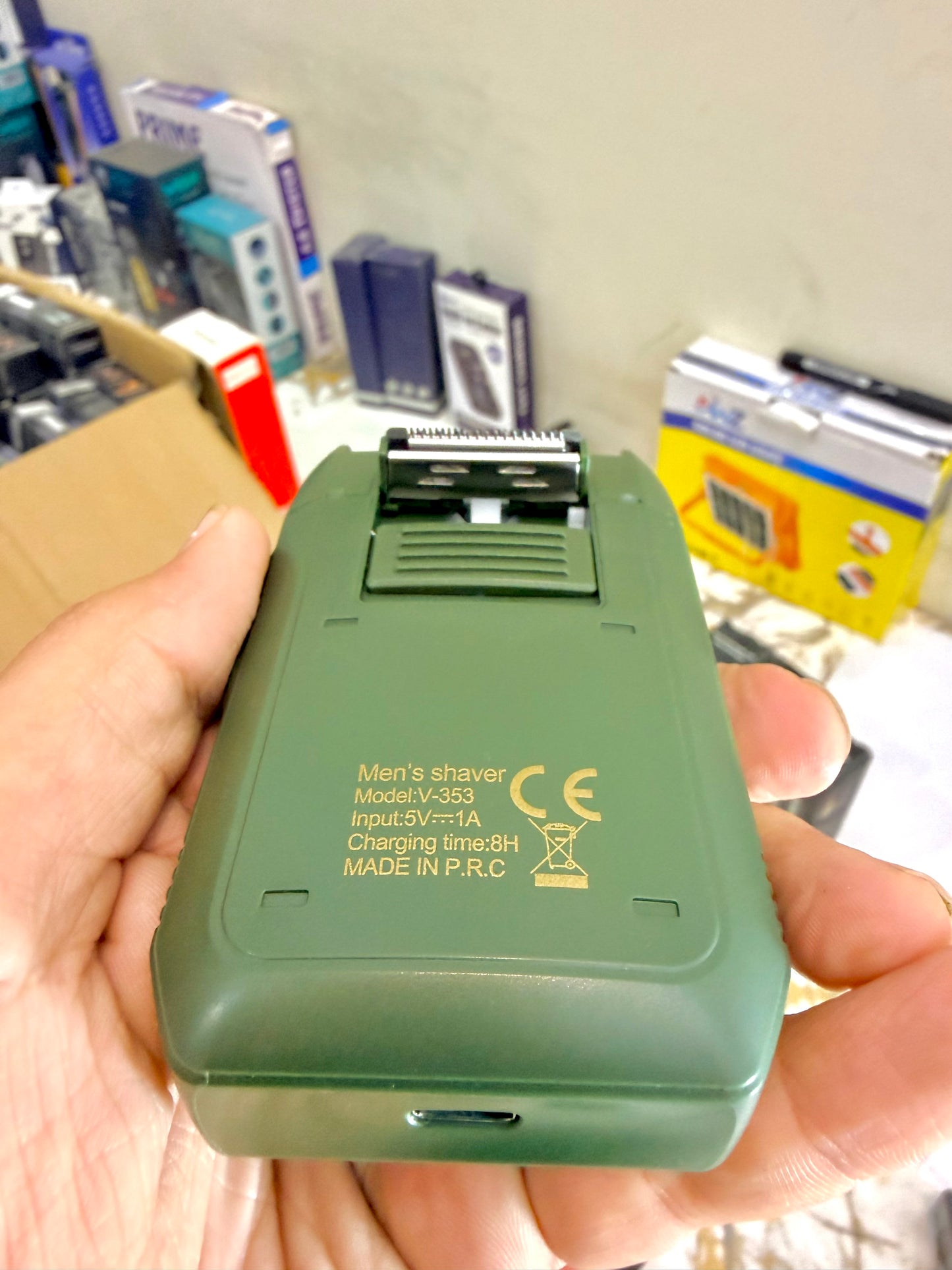 VGR V-353 Rechargeable Electric Shaver – Smooth & Powerful ⚡🪒