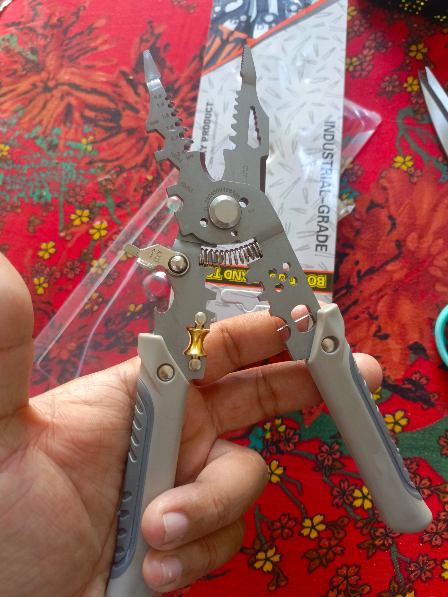 Multifunctional Wire Stripper & Crimping Plier – Universal Electrician Cutting Tool |