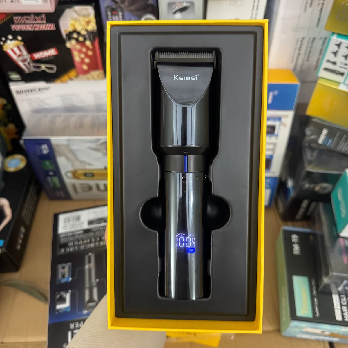 KEMEI KM3293 Metal Body Digital Display Hair Trimmer – 6800RPM with 3mm, 6mm, 9mm & 12mm Guide Combs