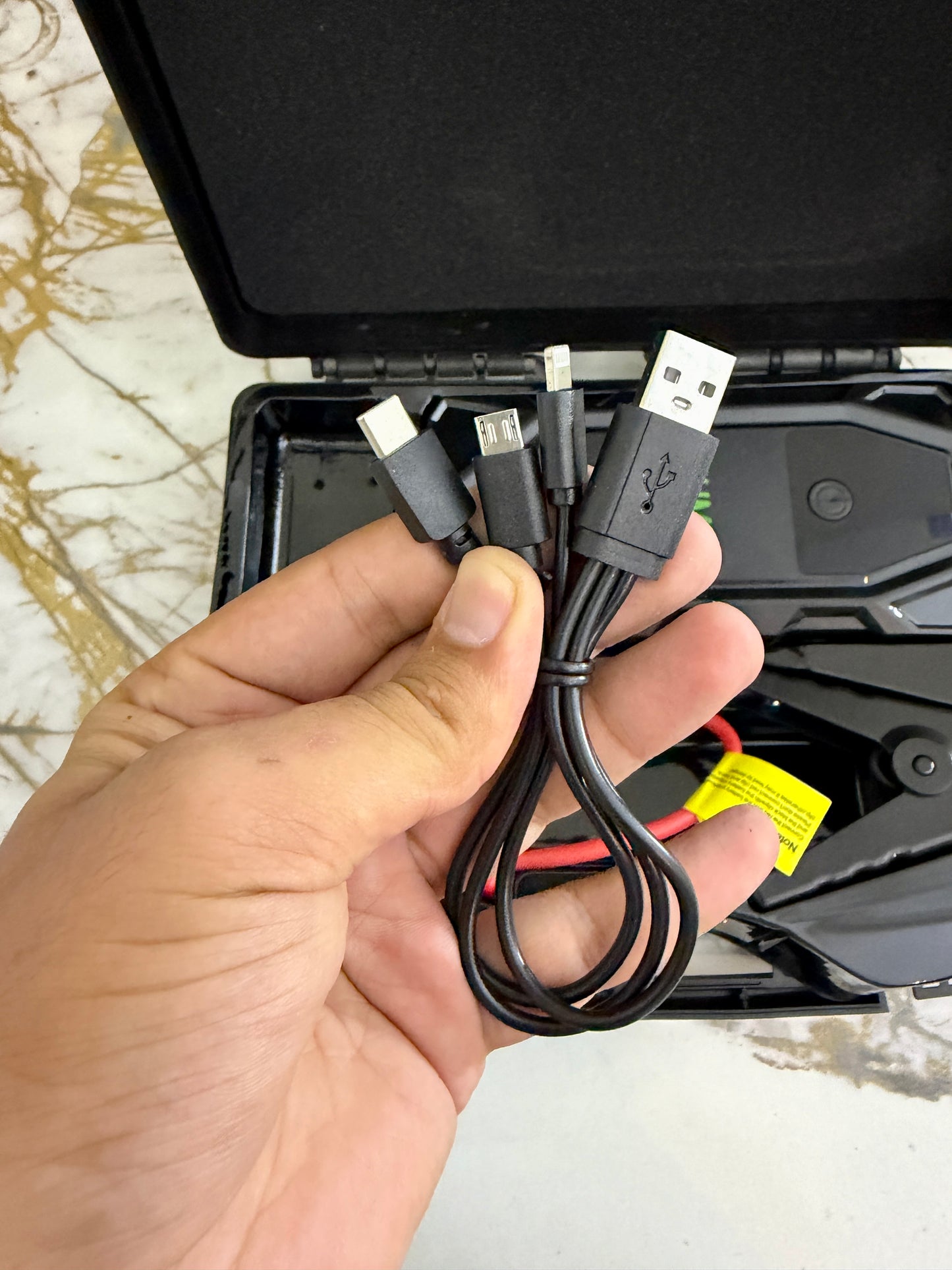 2000A Peak Car Jump Starter & Power Bank with LED Light