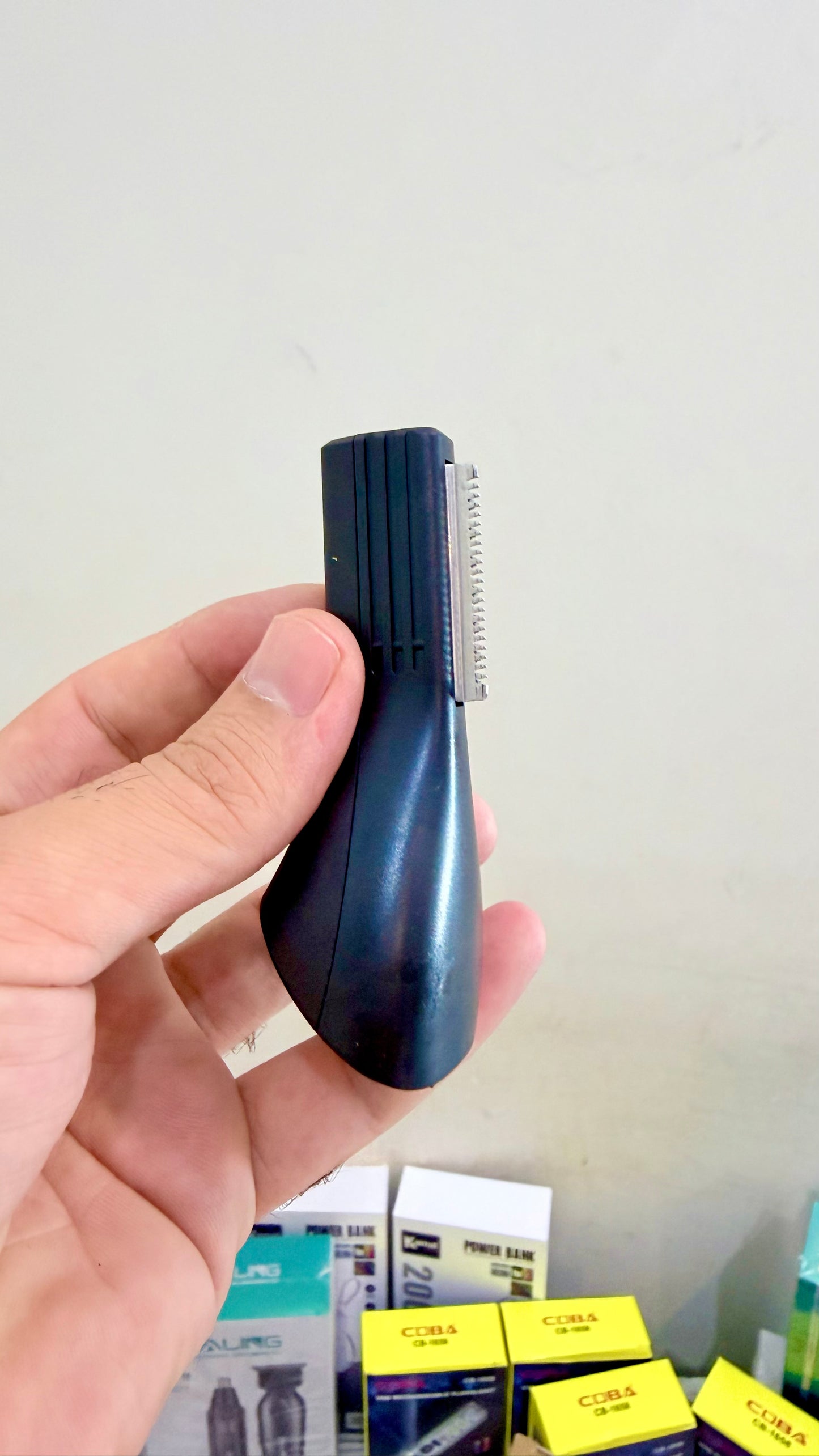 Electo 7-in-1 Multi-Grooming Kit – All-in-One Hair, Beard & Body Trimmer