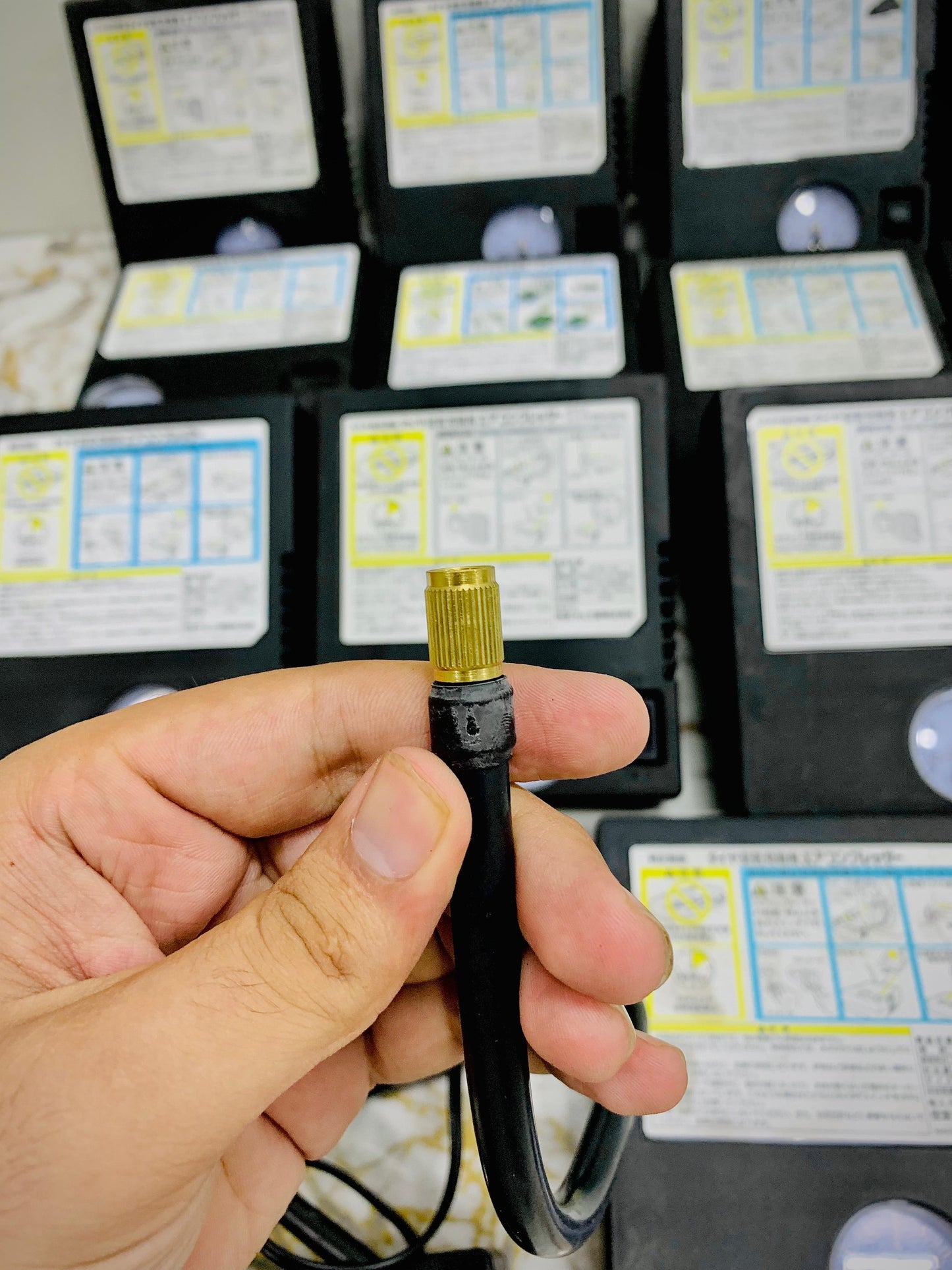 Original Japan Lot Tyre Inflator – Heavy Duty & Fast Pump | AwamiImport.com