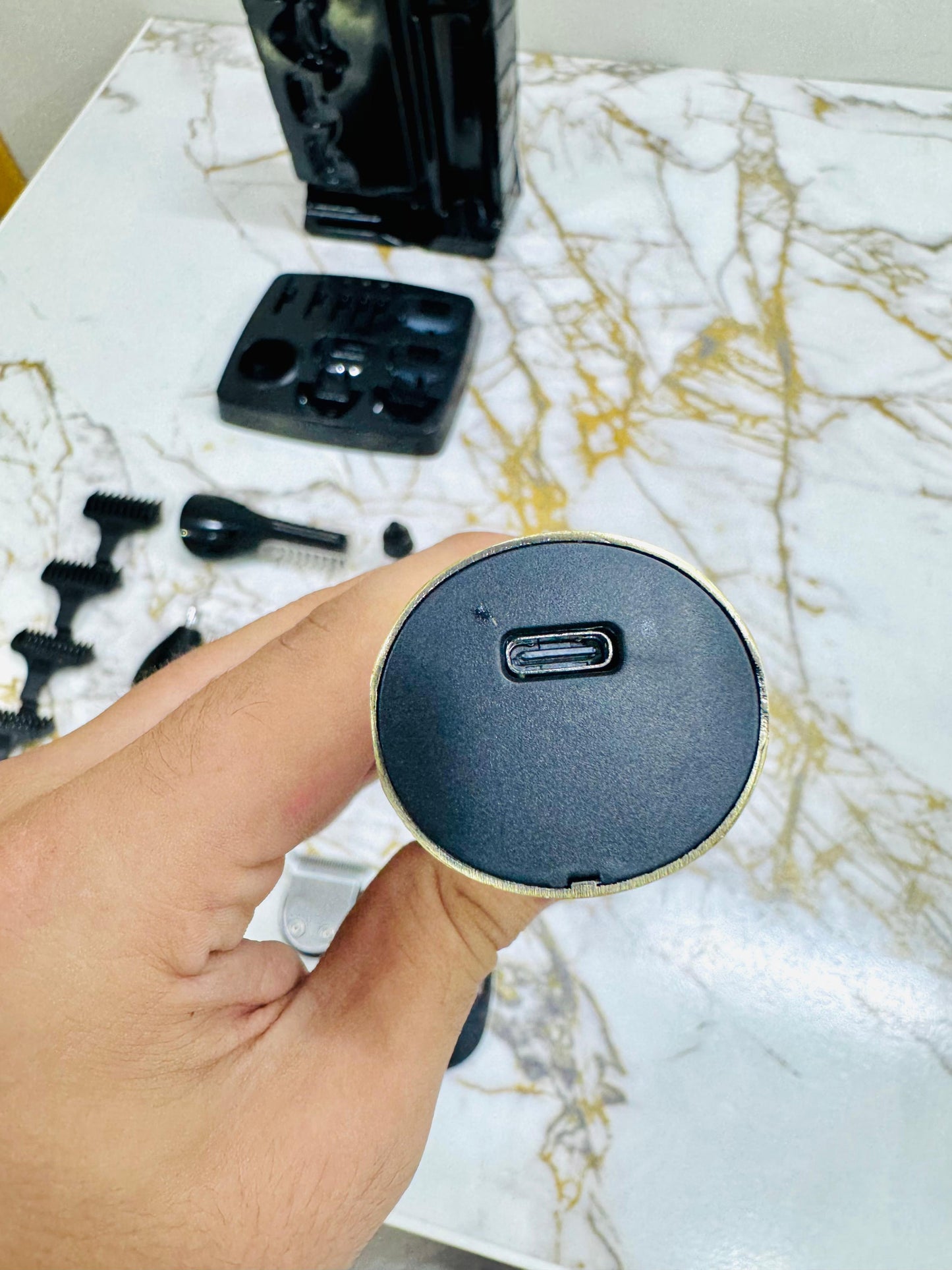 Daling 6-in-1 Grooming Kit – Rechargeable |metal body | 1 charge , 3 hour working