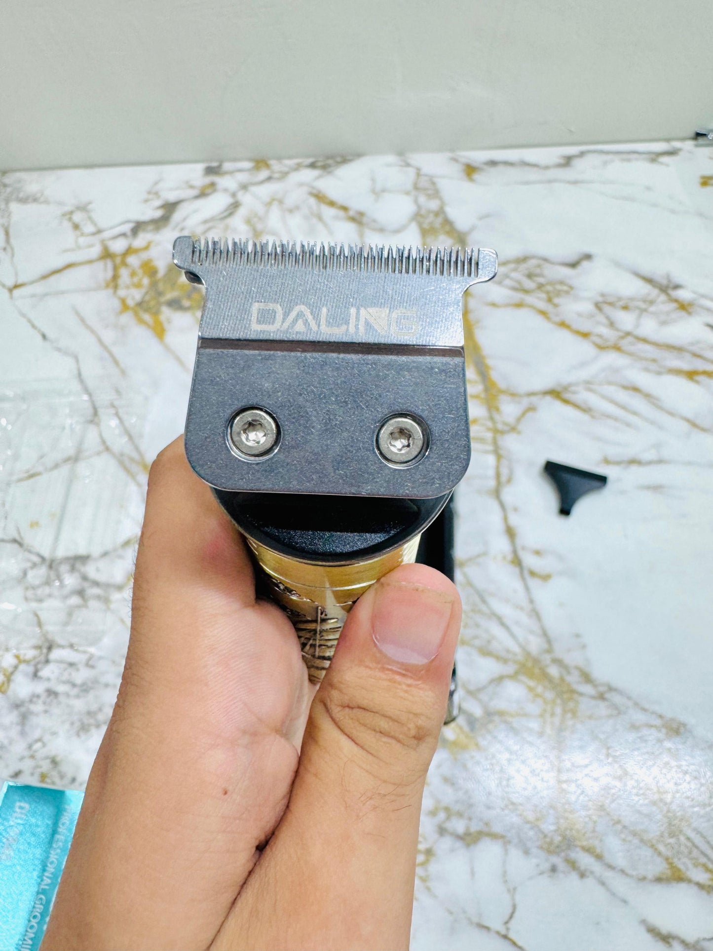 Daling 6-in-1 Grooming Kit – Rechargeable |metal body | 1 charge , 3 hour working