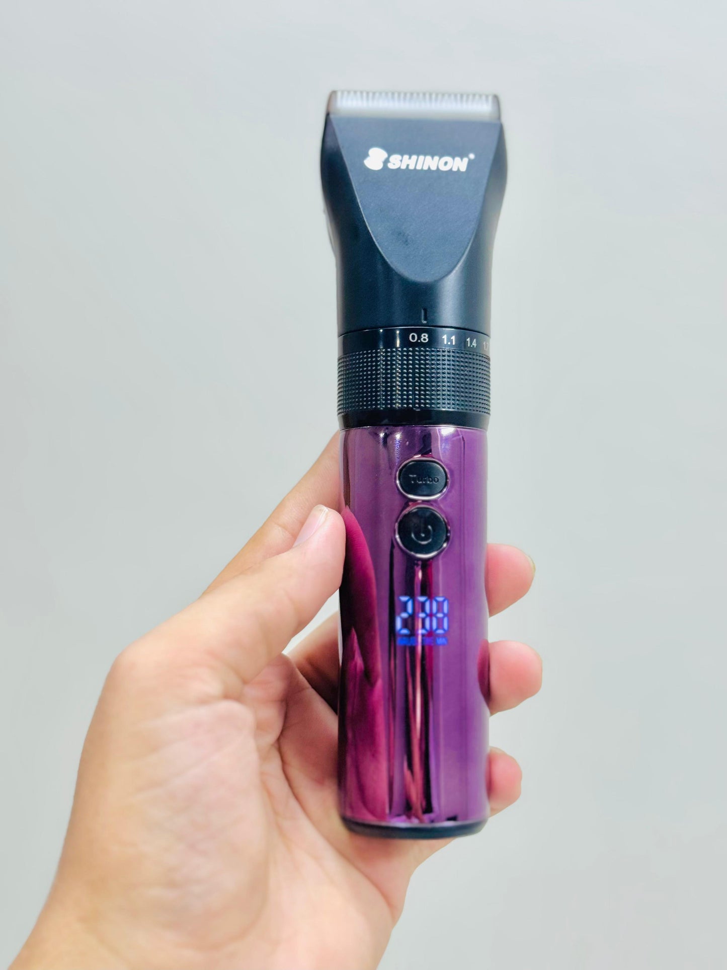 Shinon SH-7627 Hair Trimmer – Lithium Battery, 240 Min Use per Charge | AwamiImport.com