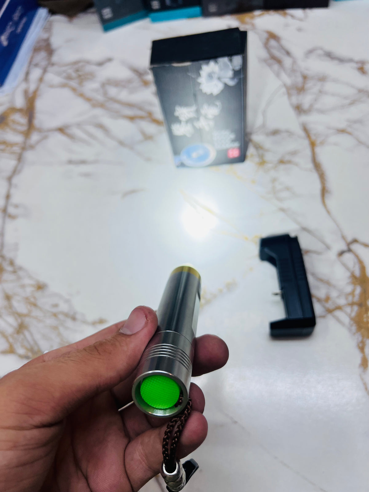 Professional LED Jewelry & Gemstone Identification Flashlight – Rechargeable Jade Inspection Torch