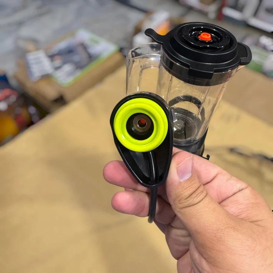 SAVTM BRV-66 Vacuum Blender Set – Fresh Taste, Longer Nutrition | AwamiImport.com