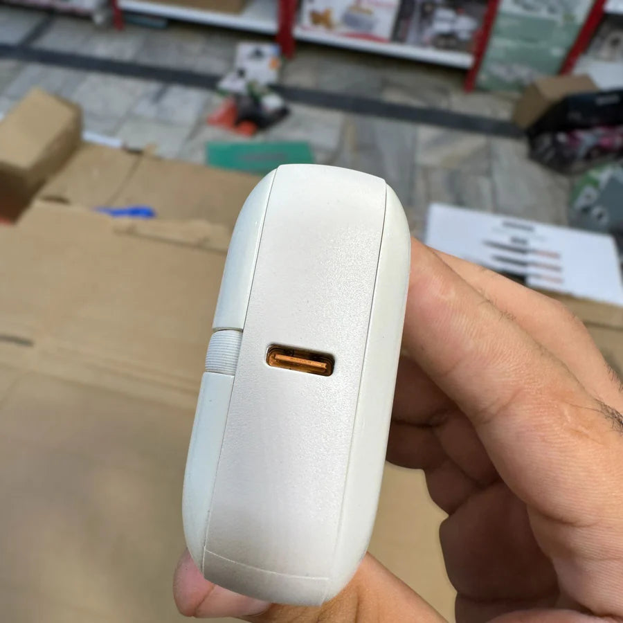 P11 10000mAh Smart Power Bank – Compact & Fast Charging | AwamiImport.com