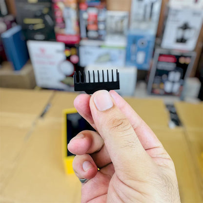 KEMEI KM-3236 2-in-1 Grooming Kit – Metal Body Beard Trimmer & Precision Eyebrow Trimmer for Men