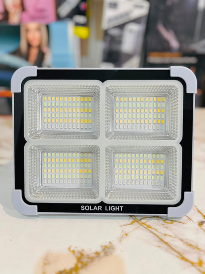 Solar LED Light IP66 600W with 6 High-Efficiency Solar Cells