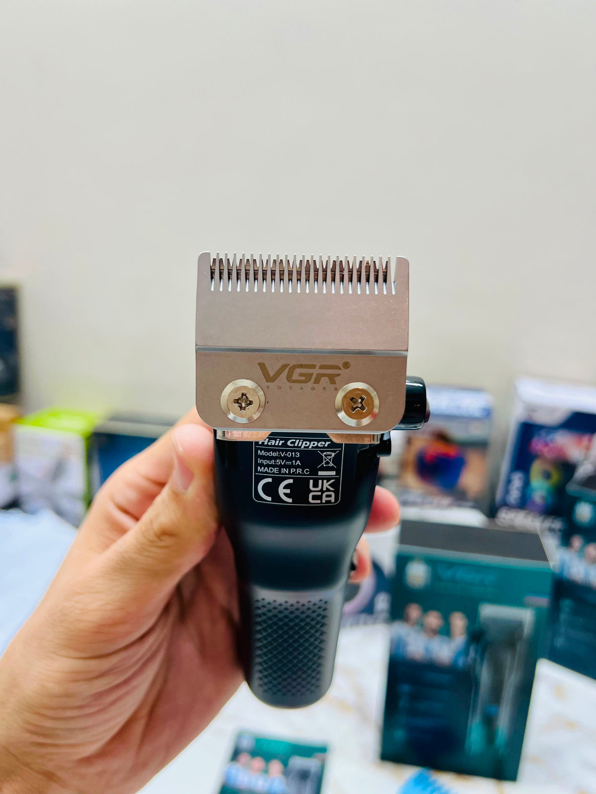 VGR V-013 Professional Hair Clipper – Stainless Steel Blade, 2000mAh Lithium Battery|🇦🇷ARGENTINA LOT