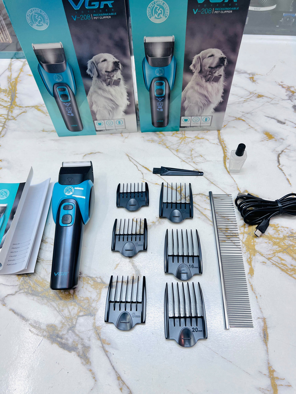 VGR Voyager V-208 Rechargeable Pet Clipper – Ceramic Blade, LED Light, 6 Guide Combs & Lithium Battery|🇦🇷ARGENTINA LOT