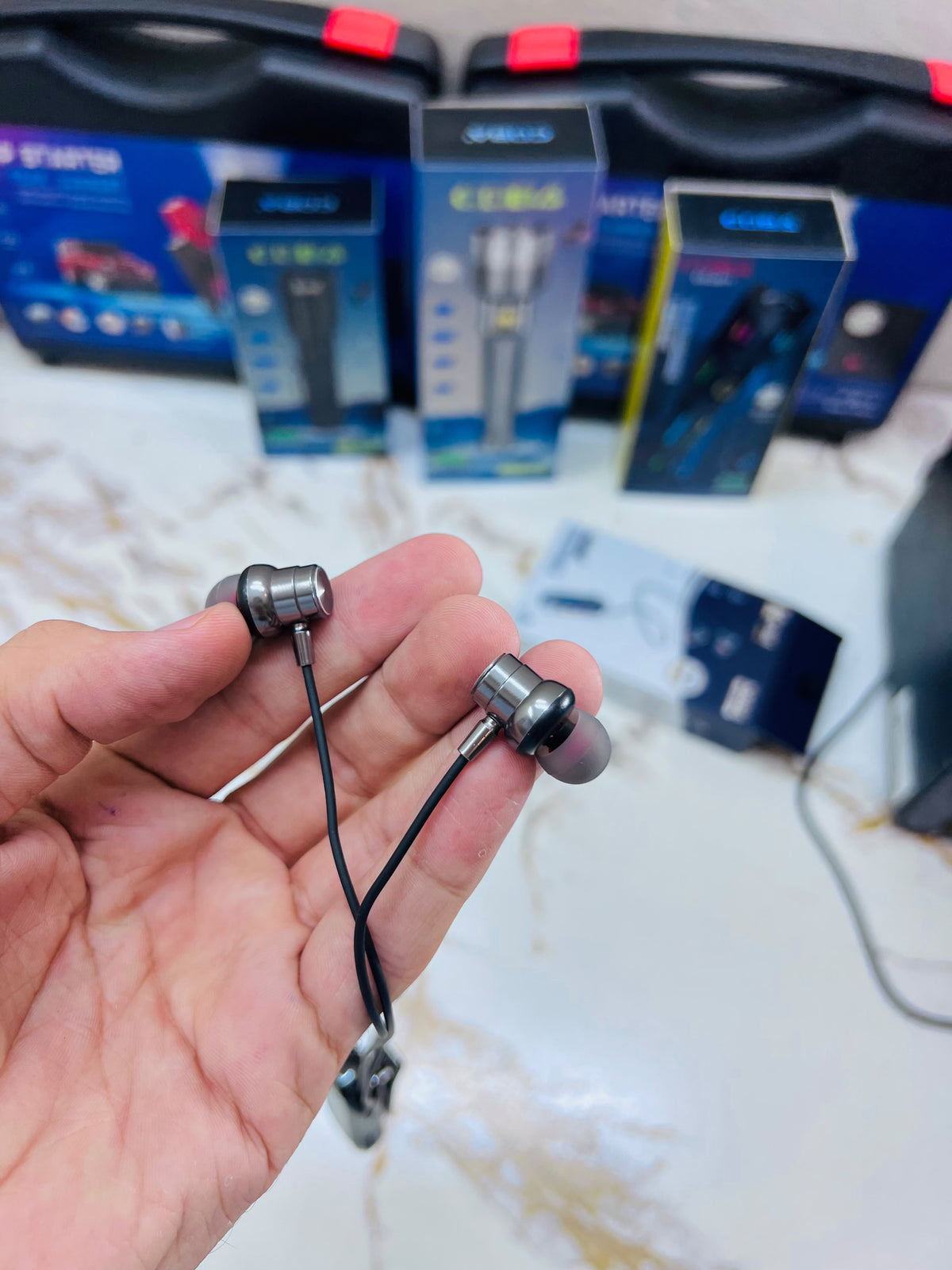 Kamal Magnetic KNB06 Wireless Earphones – 5 Voice Changer Modes, Singing Mode, TF Card & Hearing Protection