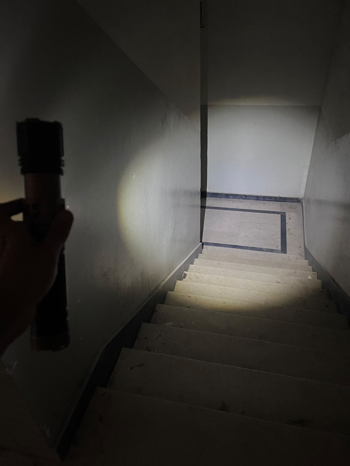 COBA CB-G908 Aluminium Alloy Strong Flashlight – Up to 3000M Long-Range Beam