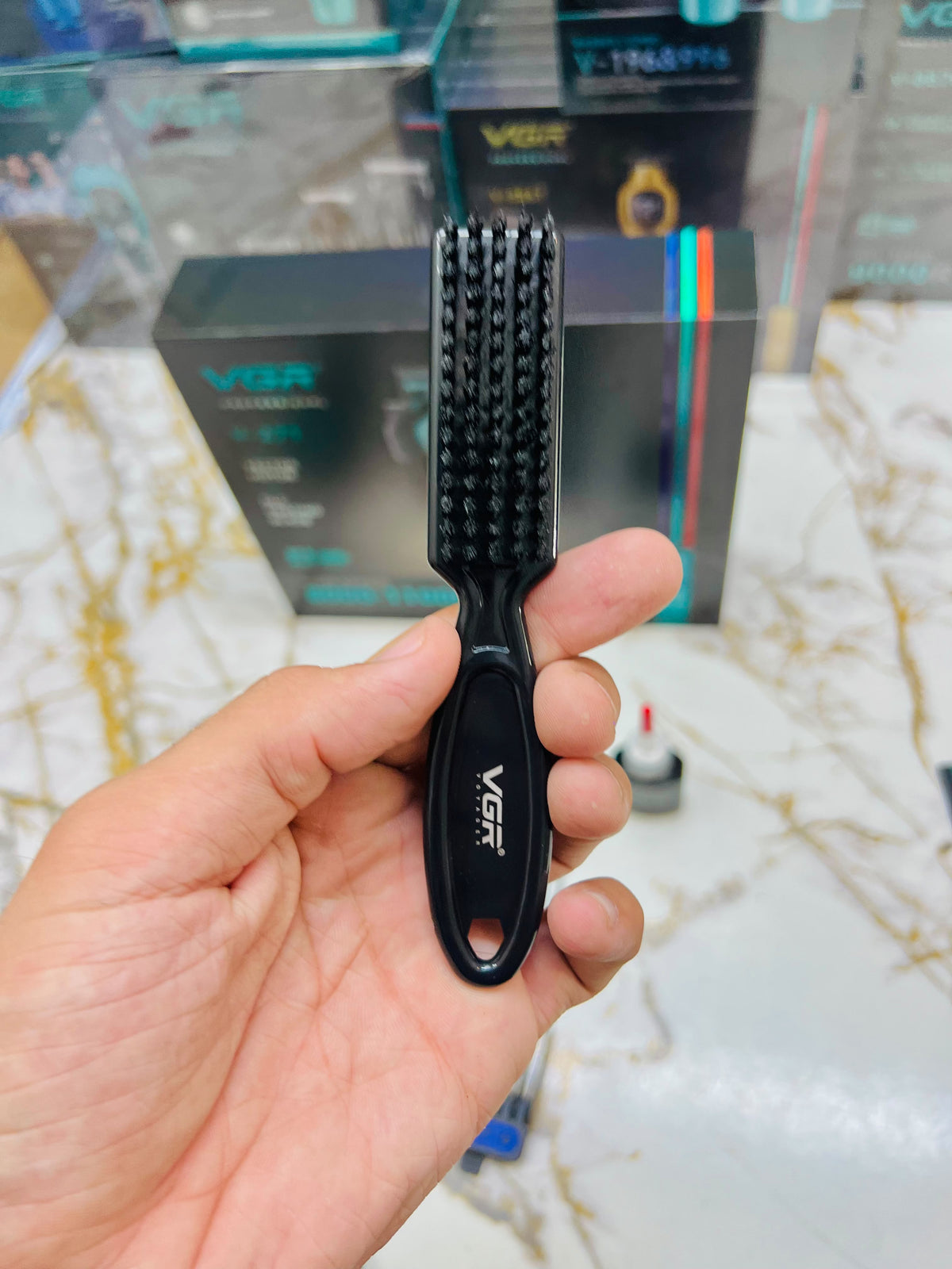 VGR Voyager Professional V-271 Hair Clipper – 11000 RPM Vector Motor with DLC Coated Blade & 2500mAh Battery|🇦🇷ARGENTINA LOT