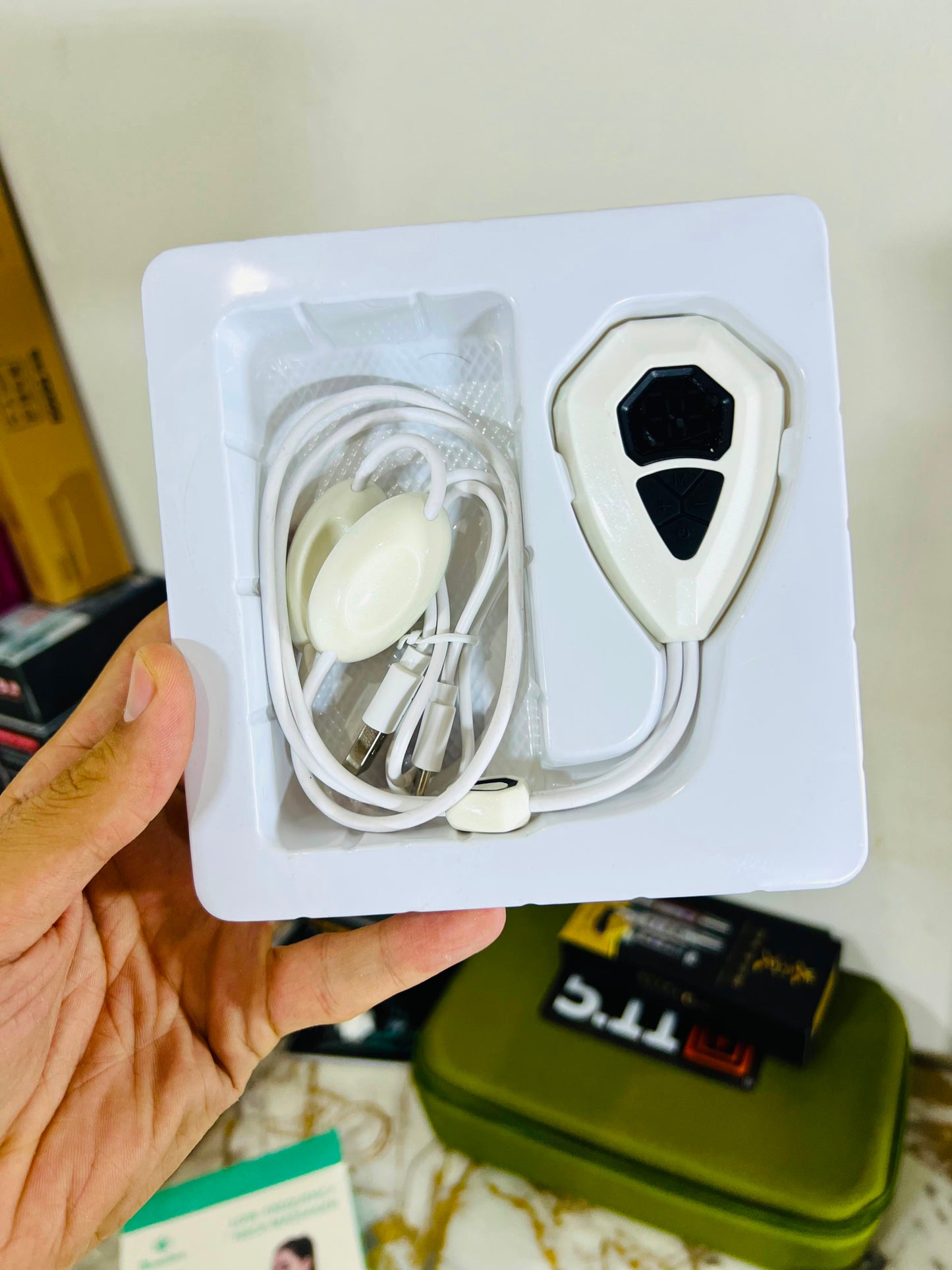 BLUEIDEA BLD-710 Low-Frequency Neck Massager – Smart Electric Neck Pain Relief Massager | AwamiImport.com