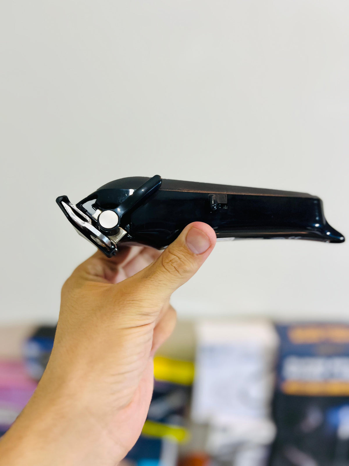 DINGLING RF-668 Digital Display Hair Clipper – Professional Rechargeable Trimmer with 5 Cutting Lengths & Lithium Battery