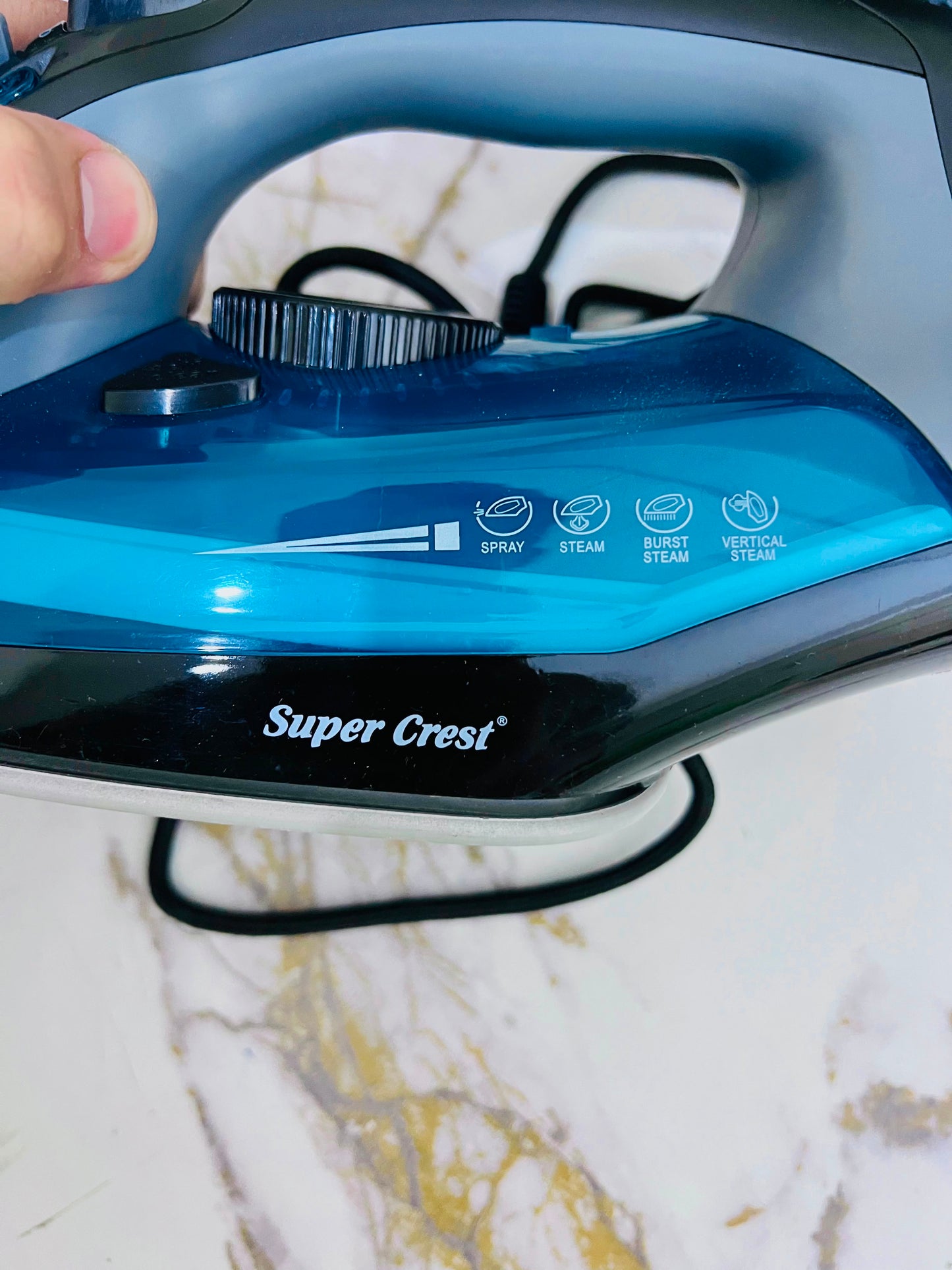 Super Crest SCT-1017 Electric Steam Iron – Powerful Wrinkle Removal (2 Year Warranty) |