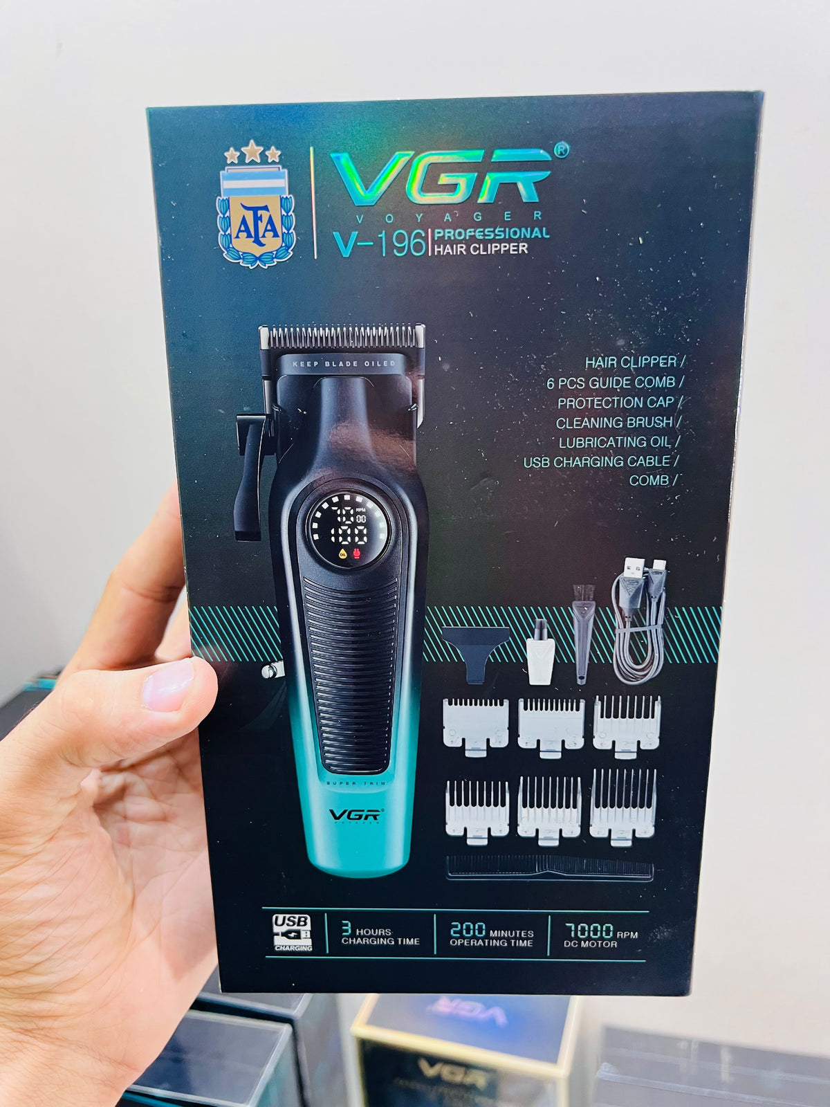 VGR Voyager V-196 Professional Hair Clipper – Ceramic & Stainless Steel Blade, 2000mAh Battery, 7000 RPM|🇦🇷ARGENTINA LOT