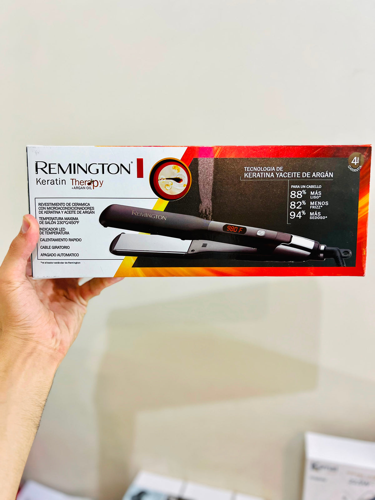 Remington Keratin Therapy Argan Oil Hair Straightener – Professional Salon-Style Hair Styling at Home