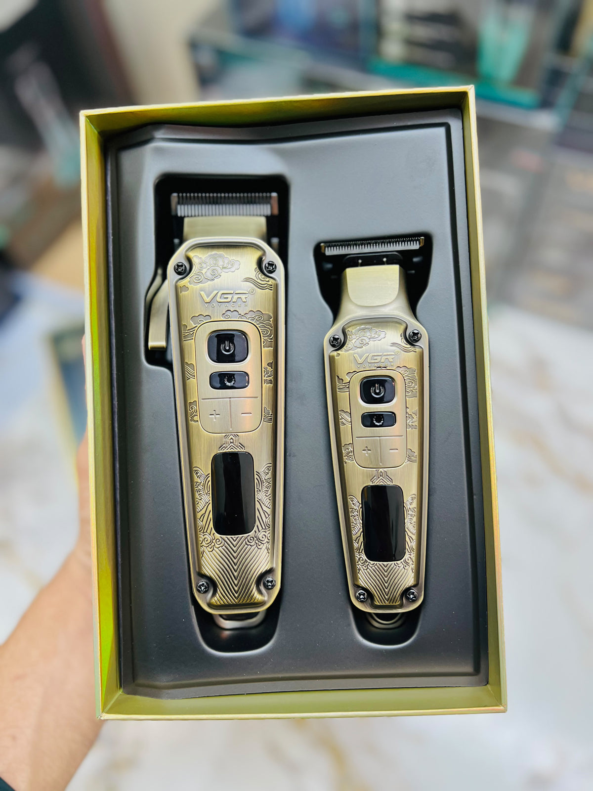 VGR Voyager V-643 Professional Hair Clipper & Trimmer Set – 5500–7000 RPM, & Auto Testing Function|🇦🇷ARGENTINA LOT