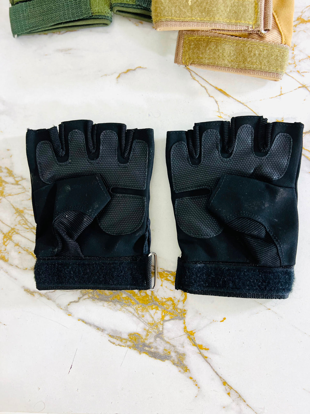 Imported OKLAI Factory Pilot Gloves – Premium Grip, Comfort & Protection for Riding, Work & Outdoor Use