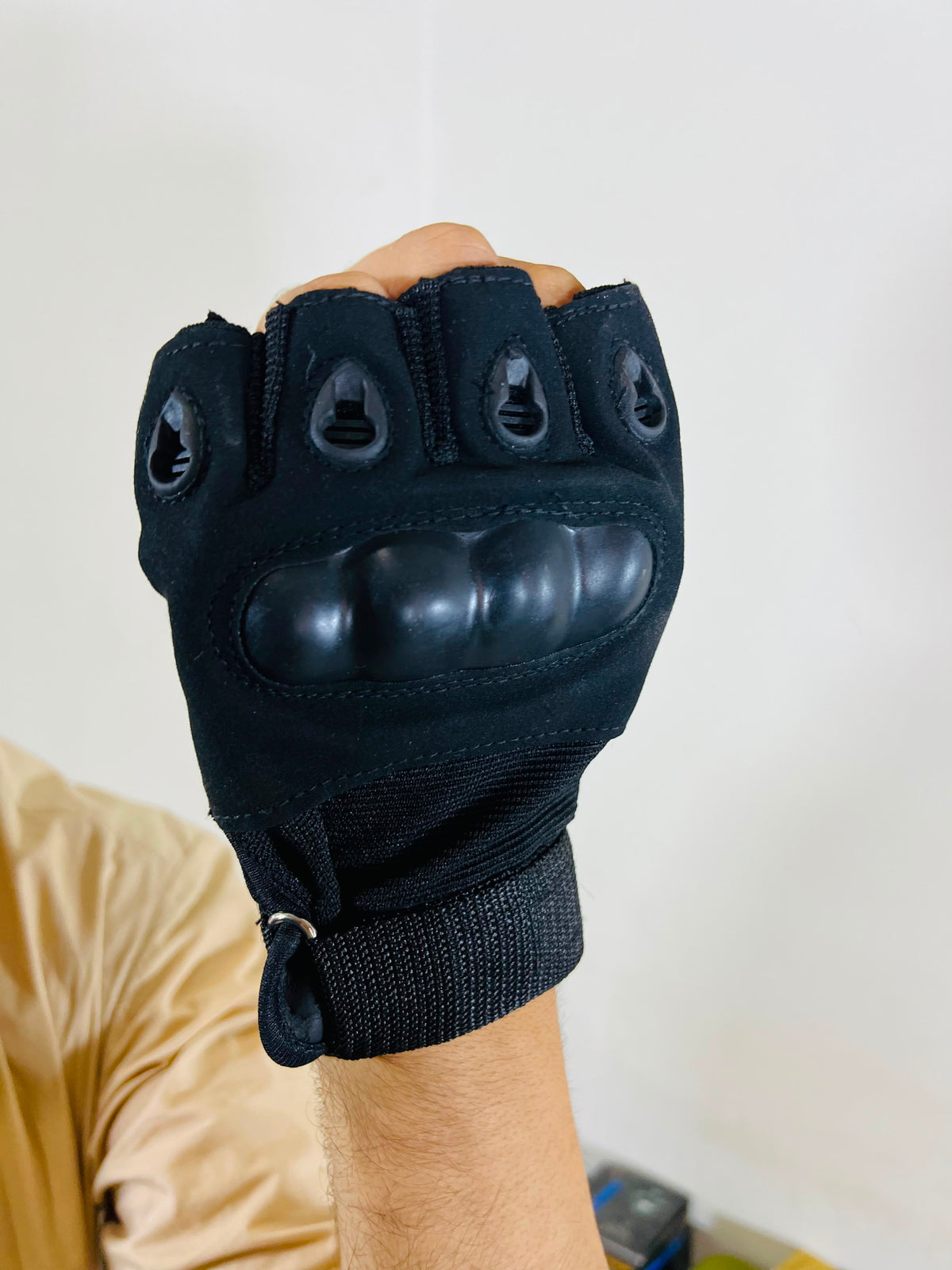 Imported OKLAI Factory Pilot Gloves – Premium Grip, Comfort & Protection for Riding, Work & Outdoor Use