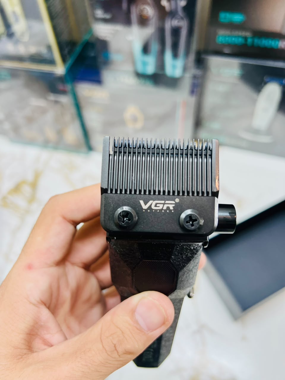VGR Voyager V-600B Professional Hair Clipper – 7000 RPM Dual Motor, 200 Minutes Runtime|🇦🇷ARGENTINA LOT