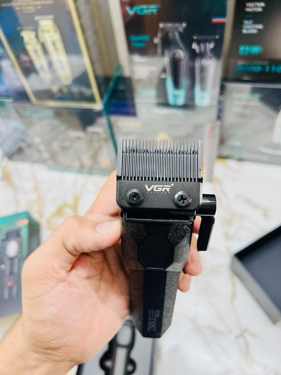 VGR Voyager V-600B Professional Hair Clipper – 7000 RPM Dual Motor, 200 Minutes Runtime|🇦🇷ARGENTINA LOT