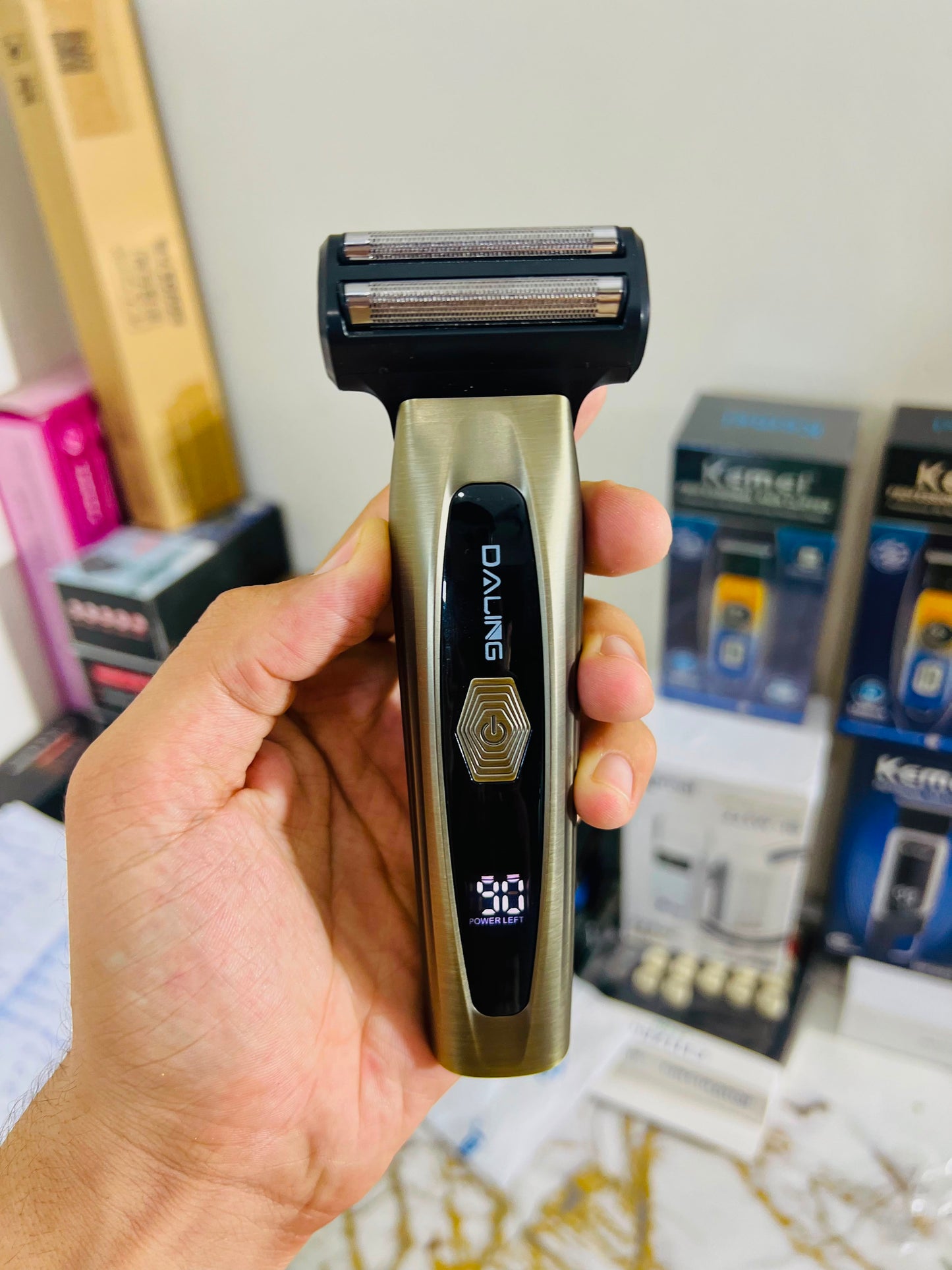 Daling DL-9505 Professional 3-in-1 Grooming Kit with 1mm, 3mm & 5mm Combs