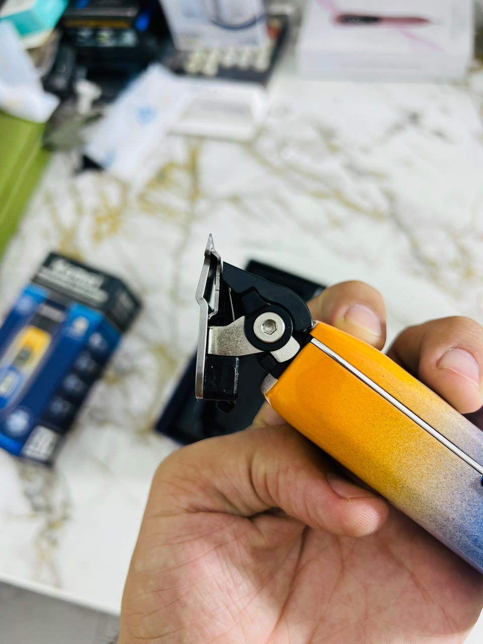 Imported KEMEI KM-1837 Carbon Steel Cutter Hair Trimmer