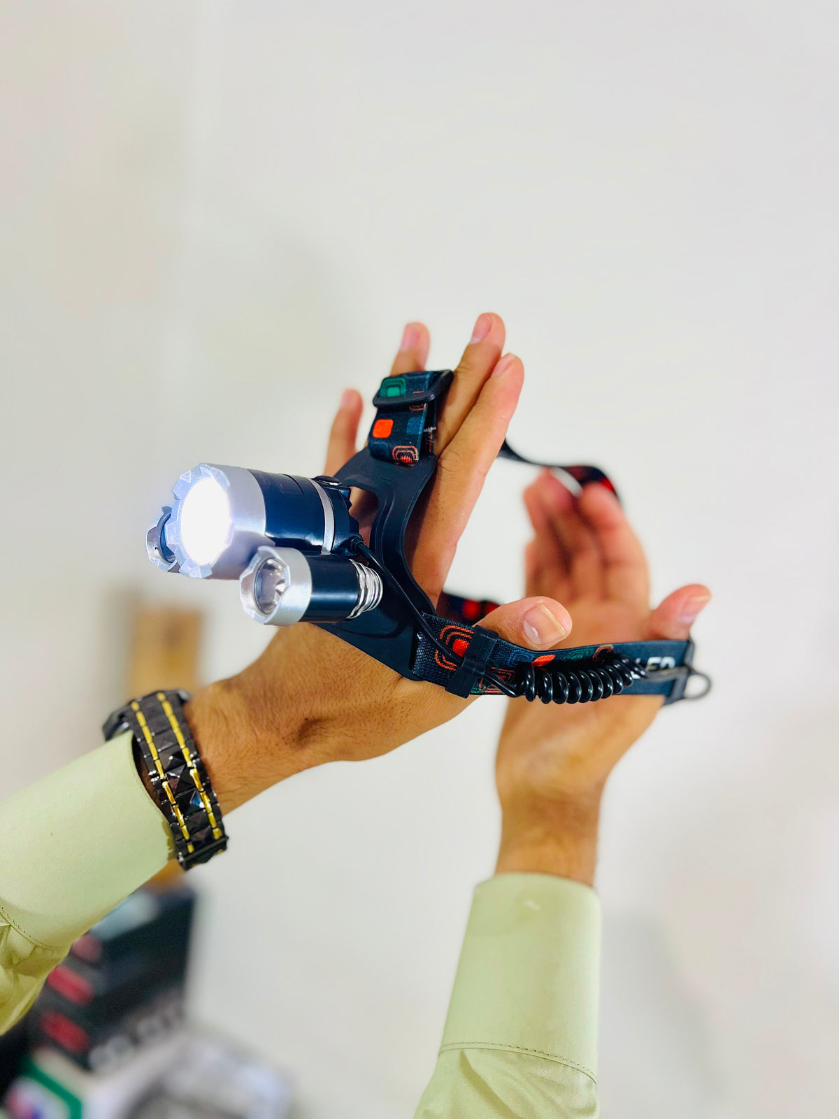 High Power 3x CREE T6 LED Head Lamp with 2x 18650 Rechargeable Batteries – Ultra Bright Head Torch | AwamiImport.com