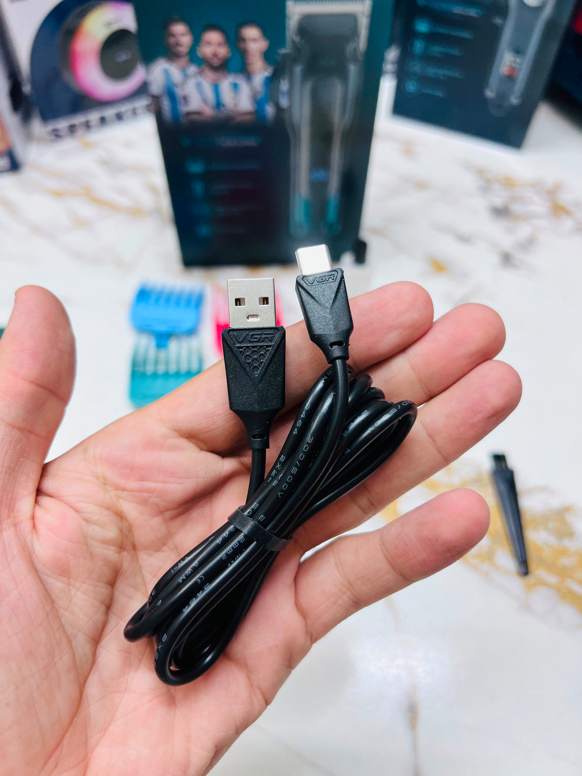 VGR V-013 Professional Hair Clipper – Stainless Steel Blade, 2000mAh Lithium Battery|🇦🇷ARGENTINA LOT