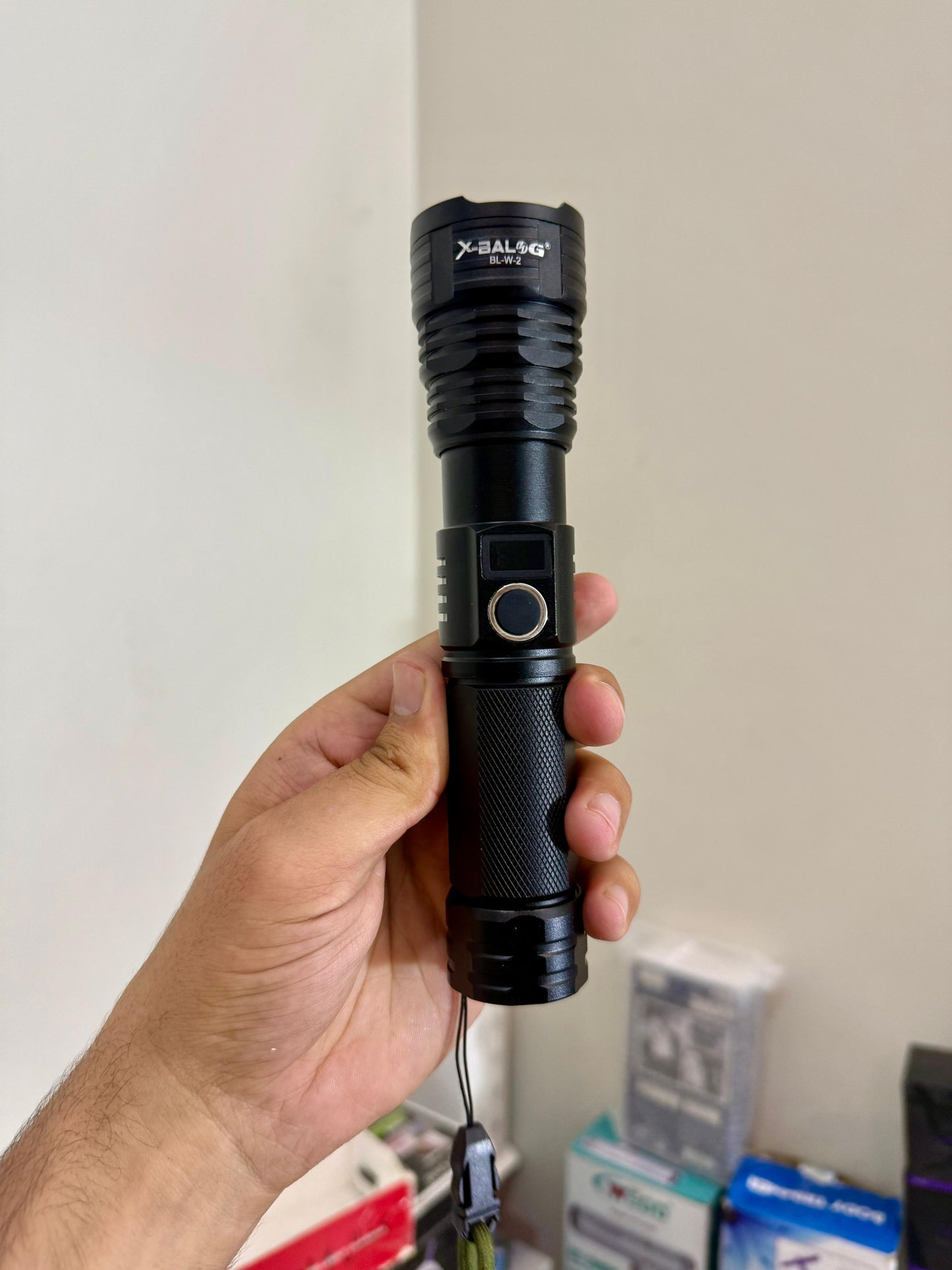 X-BALOG BL-W2 USB Rechargeable LED Flashlight – 2000M High Power Zoom Torch with 8800mAh Battery |