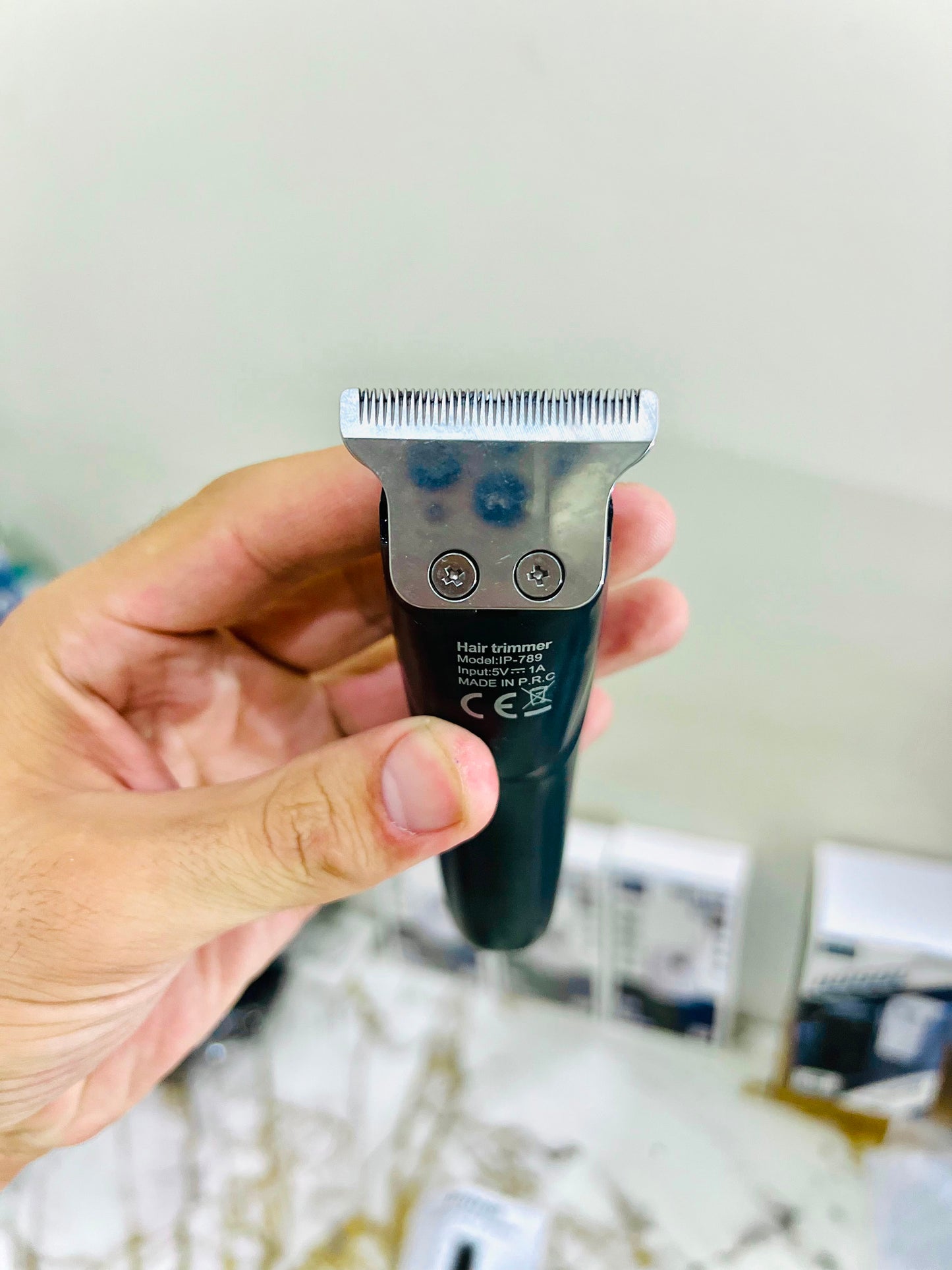 IPONE Rechargeable Trimmer – Digital Display | 90 Min Cordless Power | IP-789